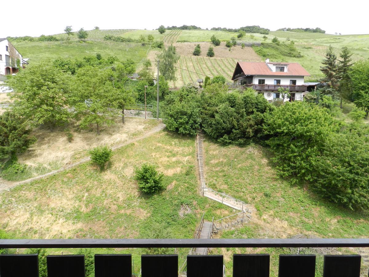 Hotel Weingut Stassen Oberheimbach Esterno foto