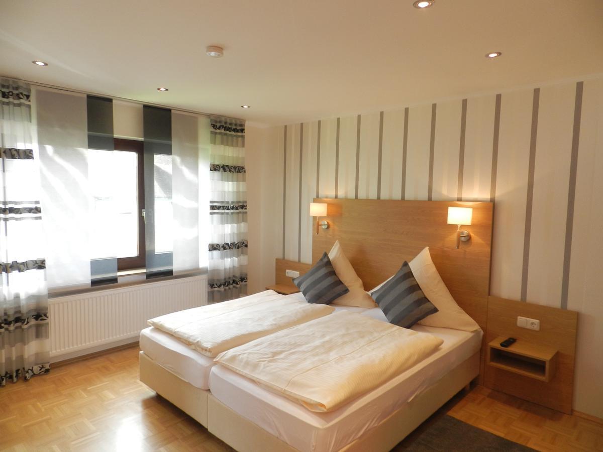 Hotel Weingut Stassen Oberheimbach Esterno foto