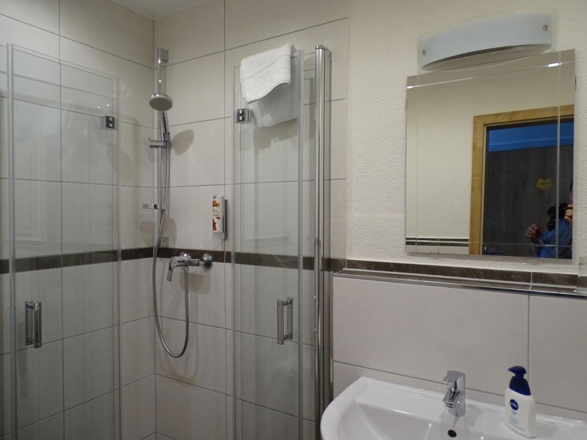 Hotel Weingut Stassen Oberheimbach Esterno foto